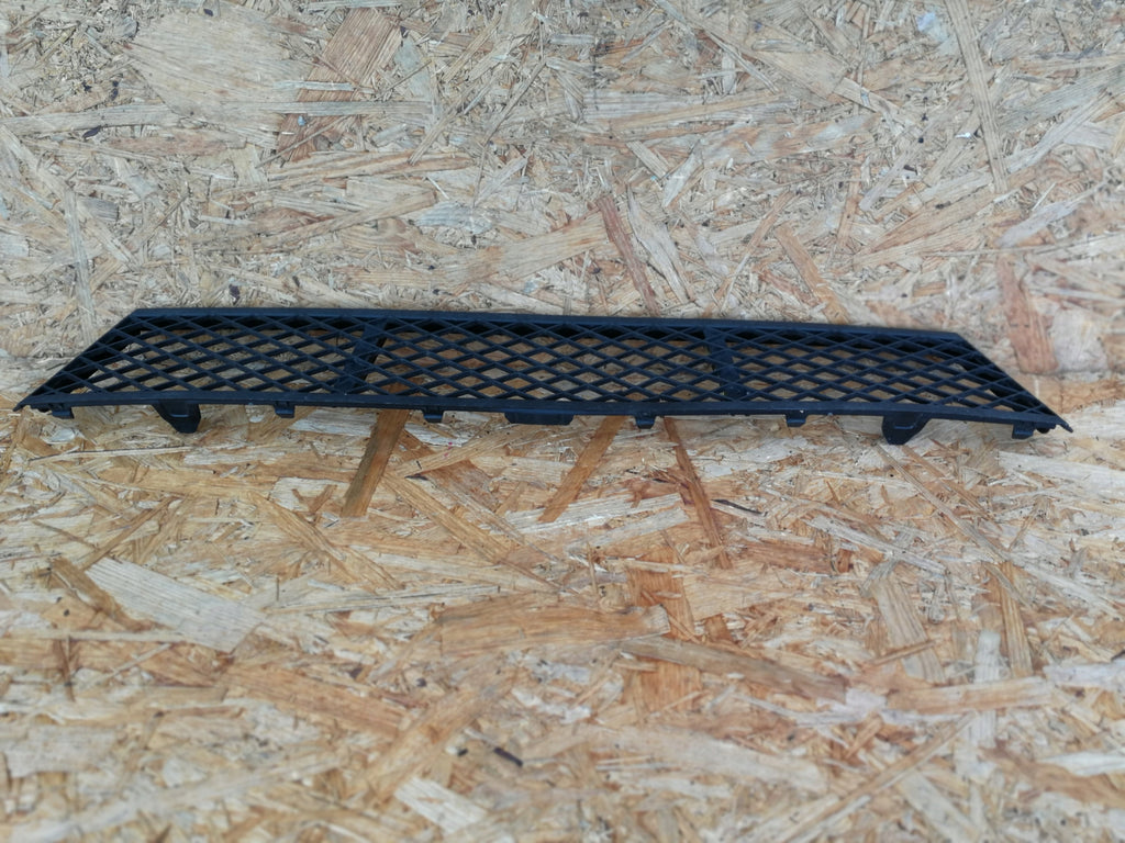 BMW 5 F10 F11 09- ATRAPA KRATKA ŚRODKOWA GRILL ZDERZAKA PRZÓD 51117285950