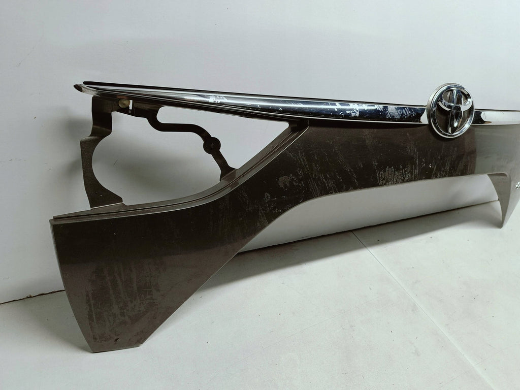 Toyota Avensis T27 LIFT 15- ZIERLEISTE HECKKLAPPE HINTEN 76811-05140