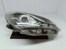 Laden Sie das Bild in den Galerie-Viewer, TOYOTA YARIS III LIFT 17- SCHEINWERFER RECHTS LINSE+LED EUKOITO OD-197