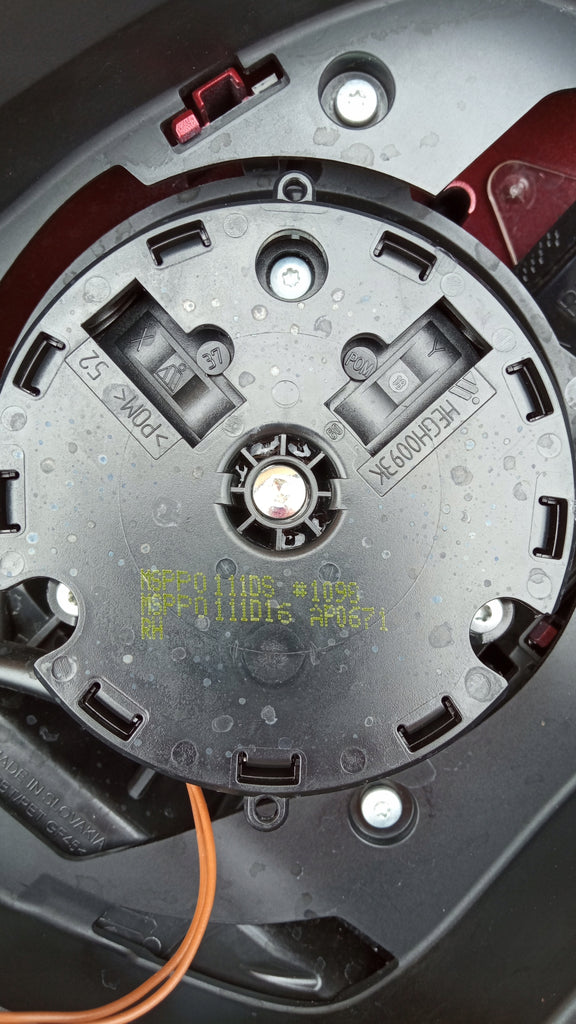 SUZUKI SX4 S-CROSS 13- LUSTERKO PRAWE 8 PIN
