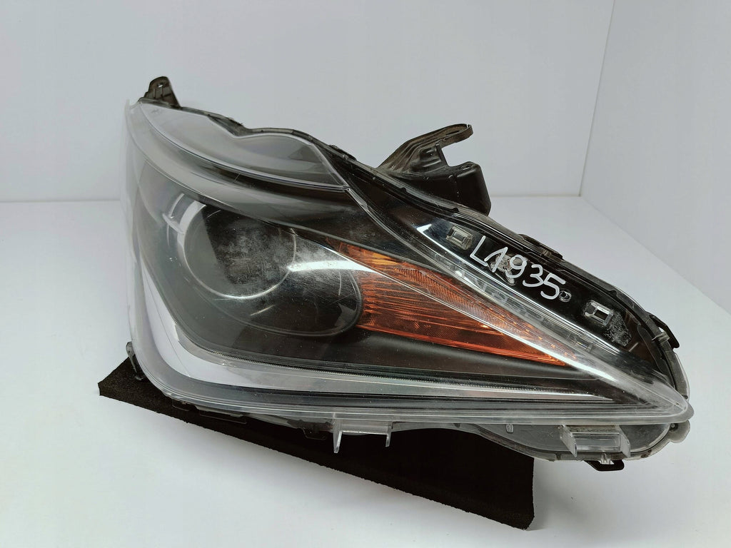 Toyota Aygo II B4 14- LAMPA PRAWA PRZÓD SOCZEWKA+LED EU 0H-17