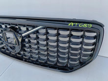 Load image into Gallery viewer, VOLVO XC40 LIFT R-DESIGN 22- ATRAPA GRILL KRATKA ZDERZAKA PRZÓD 32291466