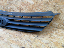Laden Sie das Bild in den Galerie-Viewer, FORD C-MAX MK1 LIFT 06- KÜHLERGRILL STOSSFÄNGER VORNE 7M51R8138A