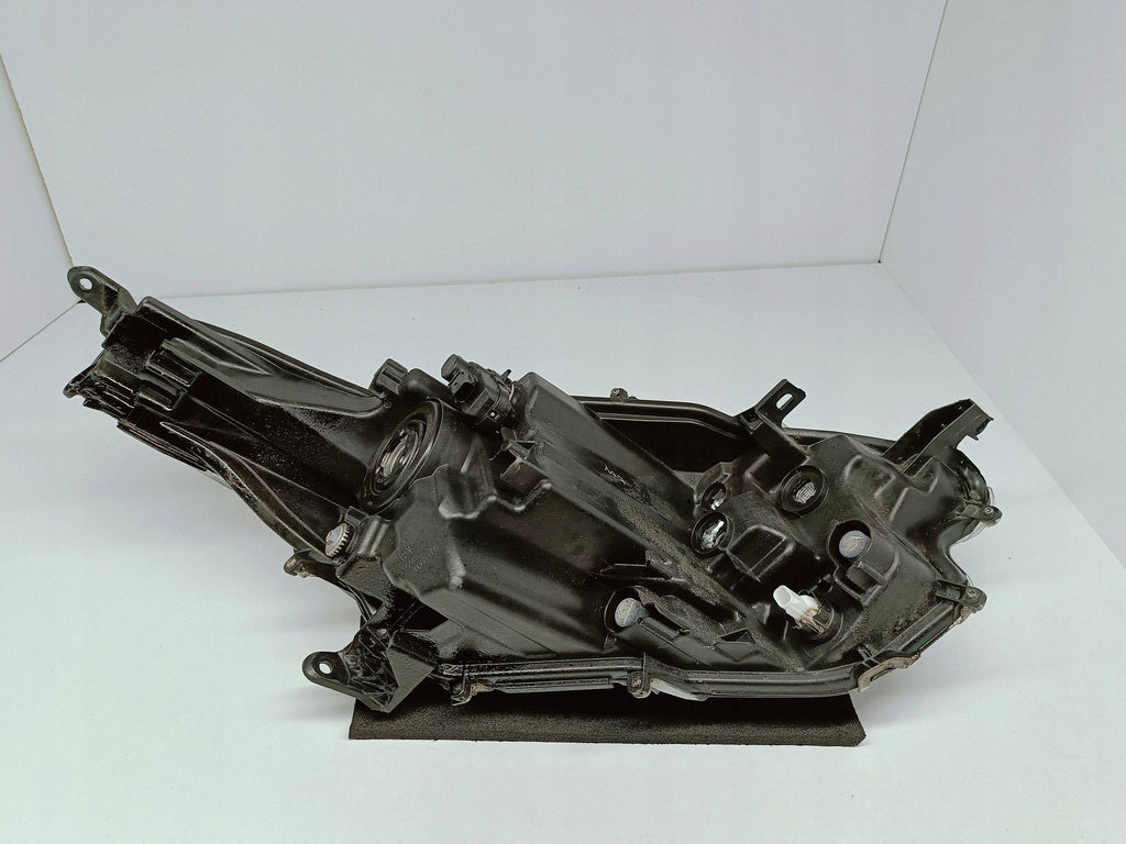 TOYOTA YARIS IV 4 19- SCHEINWERFER LINKS VORNE LINSE KOITO K0-6 EU