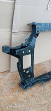 Laden Sie das Bild in den Galerie-Viewer, HYUNDAI I10 II 2 13- FRONTTRÄGER VERSTÄRKUNG 64101-B9XXX