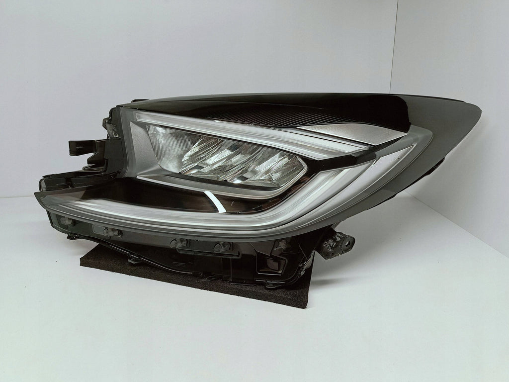Toyota Aygo X 22- LAMPA LEWA PRZÓD PRZEDNIA FULL LED EU KOITO 0H-33