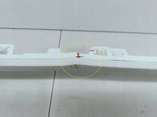 Laden Sie das Bild in den Galerie-Viewer, Renault Megane V E-Tech 22- HINTERE STOßSTANGENLEISTE BLANC 850708745R