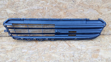 Laden Sie das Bild in den Galerie-Viewer, PEUGEOT 108 14- KÜHLERGRILL