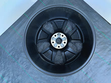 Laden Sie das Bild in den Galerie-Viewer, ALUFELGE SEAT CUPRA BORN OE 7.5''x19'' ET50 5x112 10E601025J