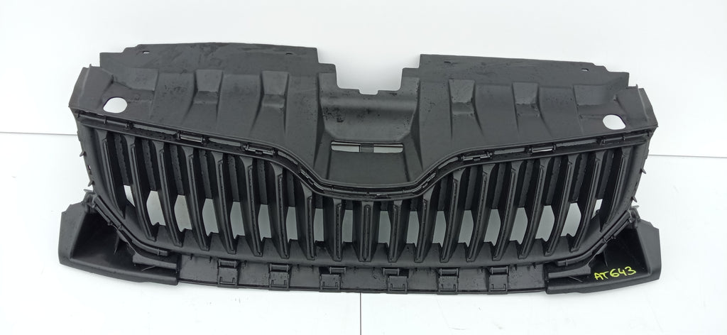 SKODA FABIA III 3 14- ATRAPA GRILL KRATKA ZDERZAKA PRZÓD TONG YANG NOWA