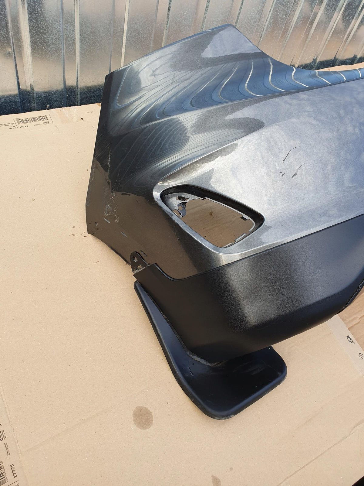 Ford Fiesta MK8 MK 8 Zderzak Tył Tylny — zdjęcie 4 z 8
