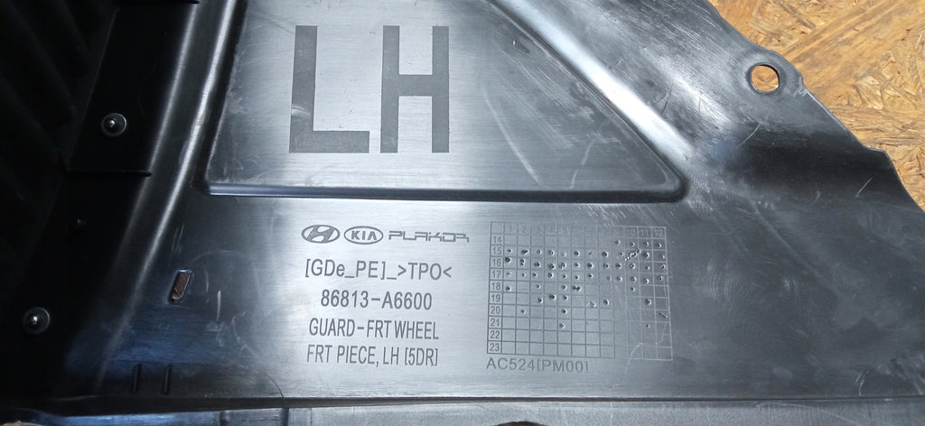 HYUNDAI I30 15- LIFT NADKOLE LEWY PRZÓD LEWE PRZEDNIE NOWE 86813-A6600