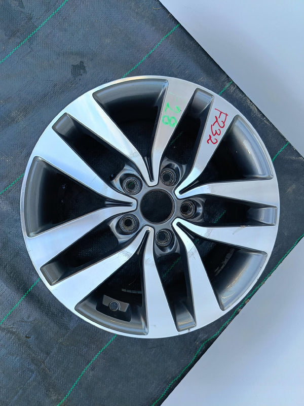 FELGA ALUMINIOWA HYUNDAI I30 I40 52910-G4200 6.5X16 5X114.3 ET50