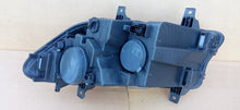 Load image into Gallery viewer, MERCEDES BENZ SPRINTER W910 18- LAMPA PRAWA PRZÓD H7 H15 A9109060100