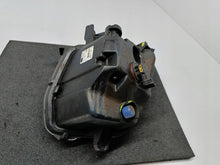 Laden Sie das Bild in den Galerie-Viewer, FIESTA MK8 17- NEBELSCHEINWERFER RECHTS VORNE H1BB-15A254-AB