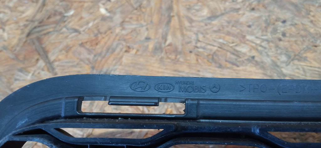 KIA PRO CEED GT 15- KRATKA ATRAPA GRILL ZDERZAKA PRZÓD 86560-A2900