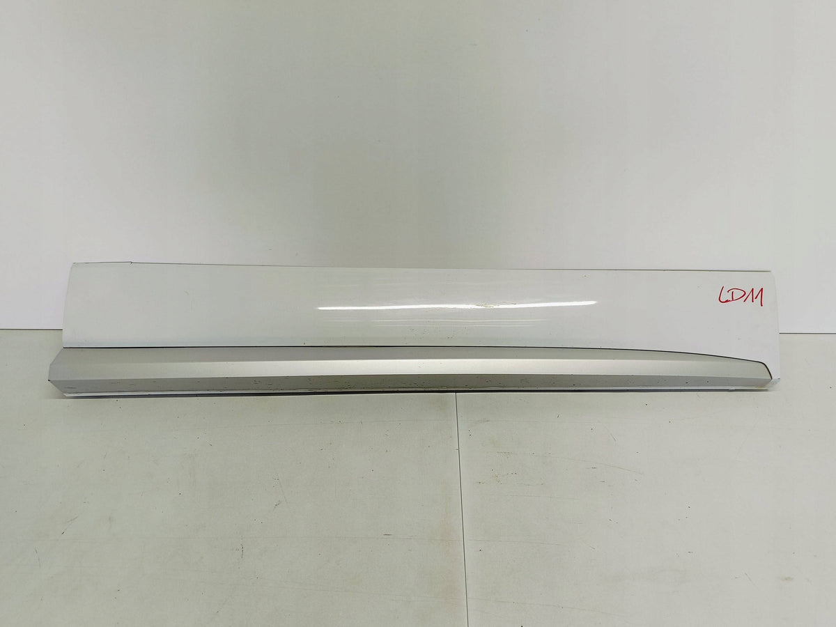 Seat Ateca 16- Baguette Porte Avant Droit Droite Avant 575854940E — photo 1 sur 16