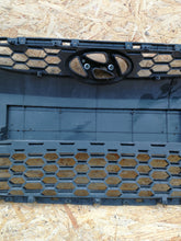 Load image into Gallery viewer, HYUNDAI IX20 LIFT 15- ATRAPA KRATKA GRILL ZDERZAKA PRZEDNIEGO 86351-1K500