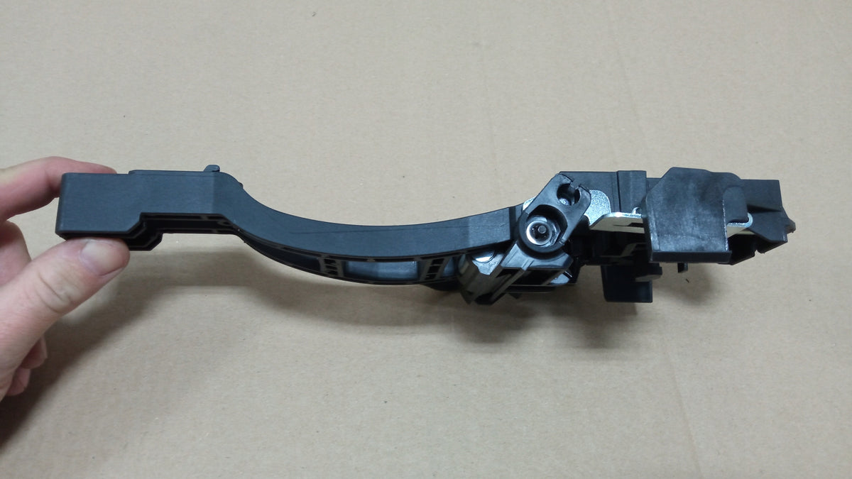 Ford Focus MK3 III Lift Klamka Prawy Tył Nowa — zdjęcie 5 z 8