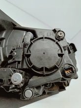 Laden Sie das Bild in den Galerie-Viewer, KIA Picanto III 3 JA 17- SCHEINWERFER LINKS VORNE STANDARD H4 EU 92101-G60