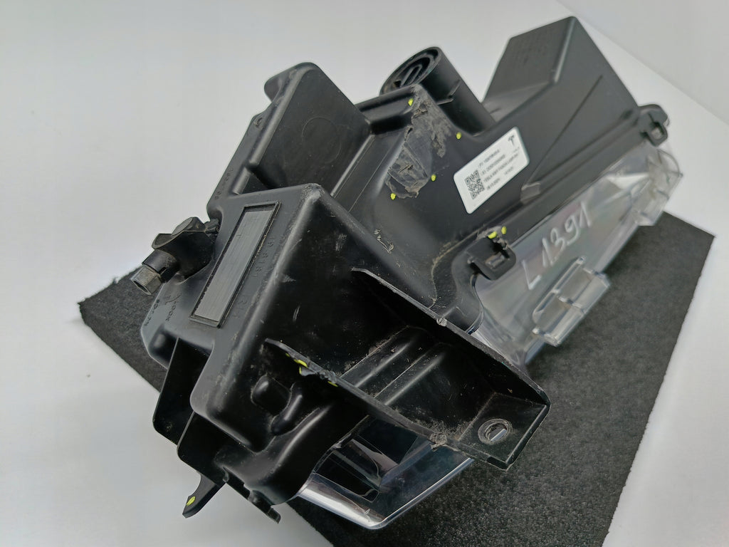 TESLA 3 LIFT Y 20- NEBELSCHEINWERFER RECHTS LED TAGFAHRLICHT 1624798-00-A