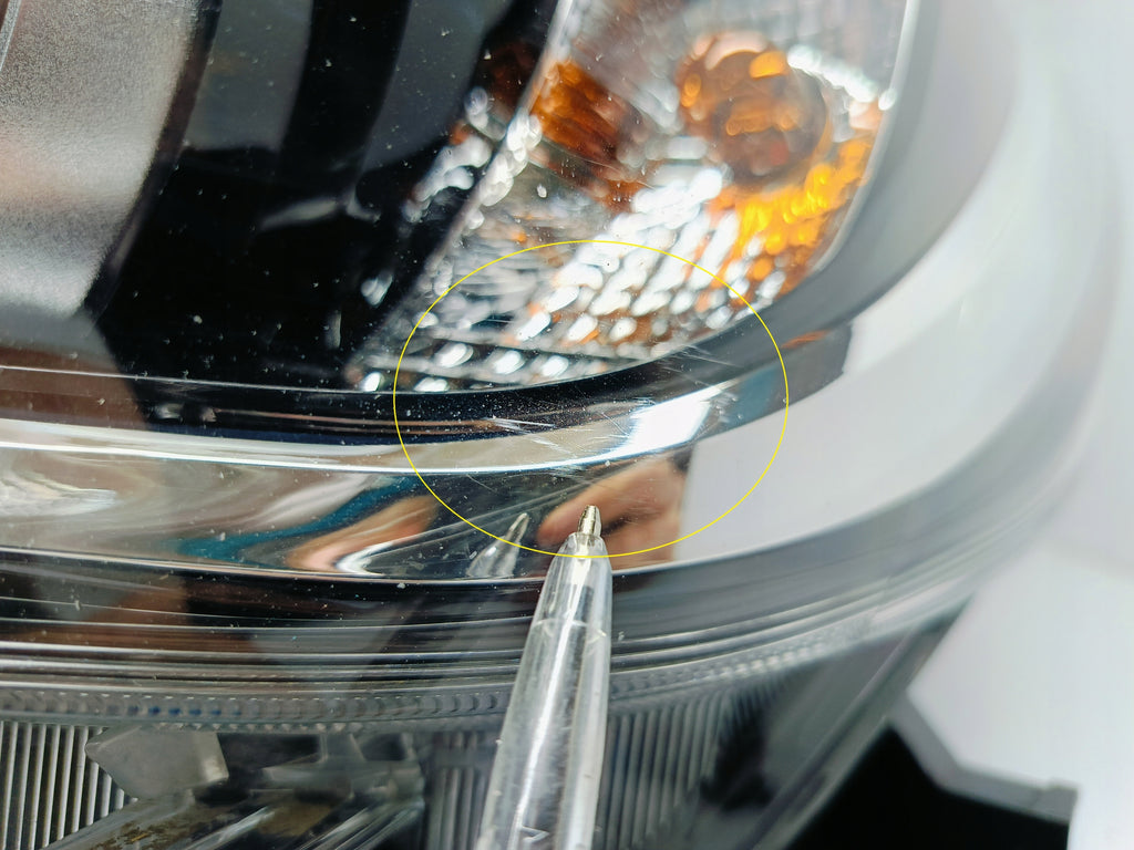 TOYOTA HILUX VIII 8 15-LAMPA REFLEKTOR LEWY PRZÓD SOCZEWKA LED KOITO 0K-56