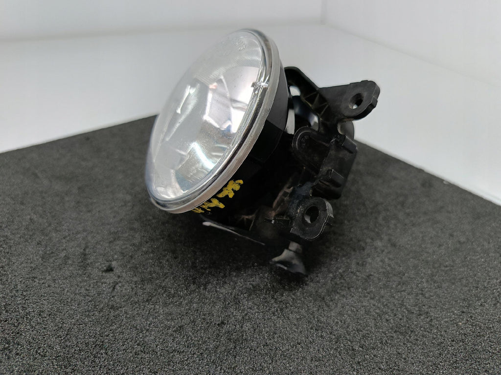 DACIA RENAULT NISSAN OPEL HALOGEN PRZECIWMGŁOWY LEWY=PRAWY H16 261500097R