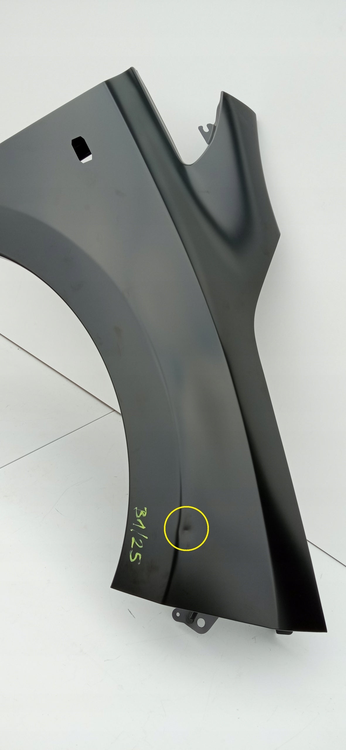 Nissan Leaf I 10- Front Right Fender Front New OE F3100-3NLMA — photo 2 of 16