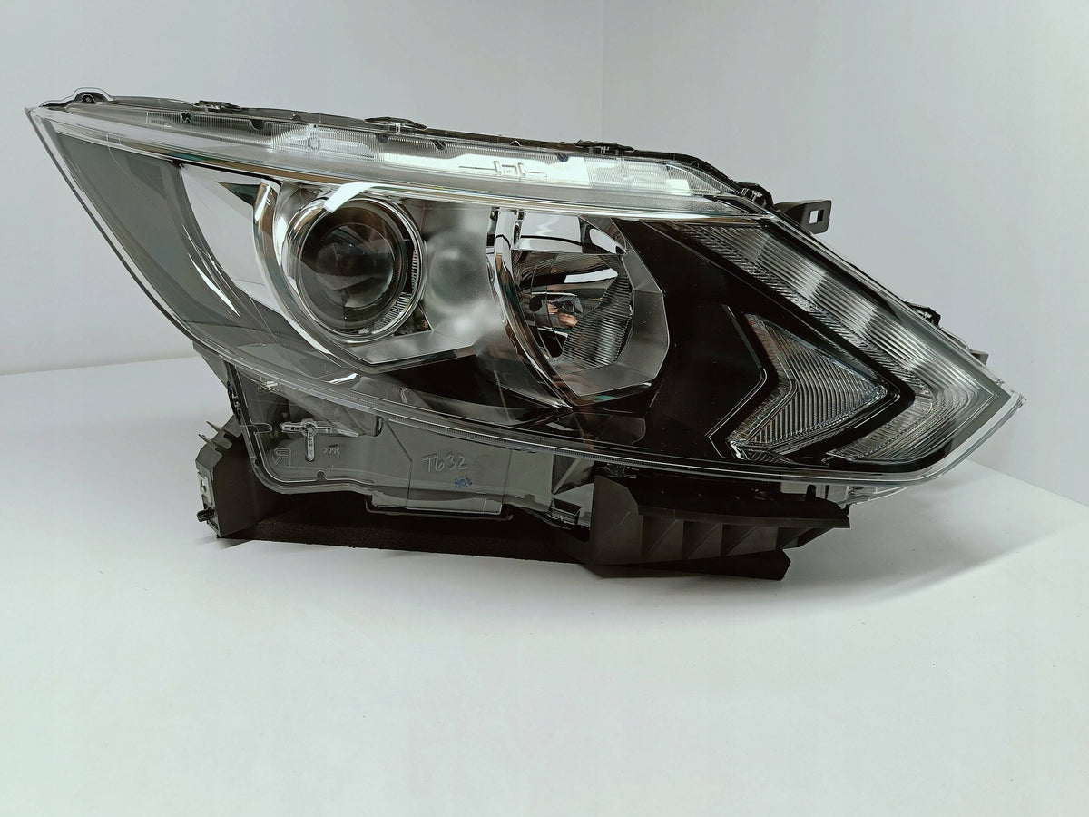 Nissan Qashqai II J11 13- Lampa Prawa Przód Zwykła+led Koito EU 100-18013 — zdjęcie 4 z 16