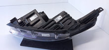 Load image into Gallery viewer, KIA CEED III 18- LAMPA PRAWA PRZÓD PRZEDNIA FULL LED 92102-J7XXX