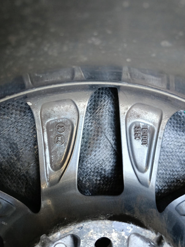 FELGA ALUMINIOWA HYUNDAI I30 I40 52910-G4200 6.5X16 5X114.3 ET50