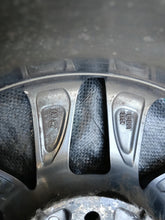 Load image into Gallery viewer, FELGA ALUMINIOWA HYUNDAI I30 I40 52910-G4200 6.5X16 5X114.3 ET50