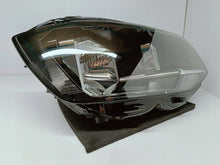 Laden Sie das Bild in den Galerie-Viewer, VW Transporter T6 Caravelle 15- SCHEINWERFER RECHTS NORMAL H4 EU 7E1941016AD