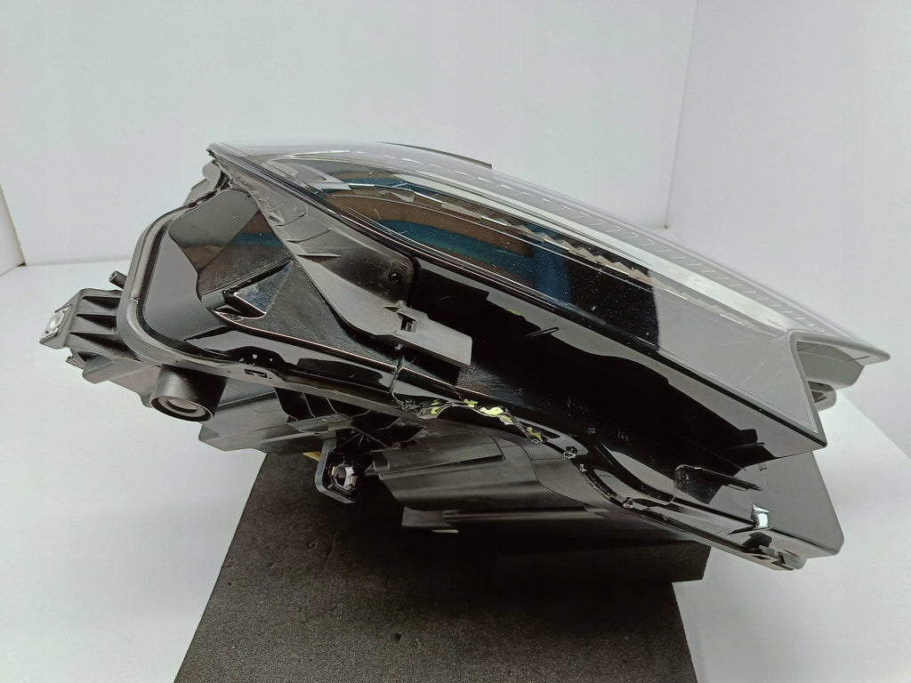 Audi Q4 E-TRON 21- LAMPA PRAWA PRZÓD FULL LED MATRIX EU 89A941036