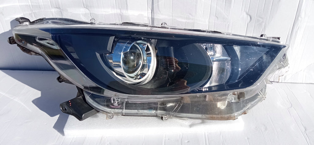 TOYOTA YARIS IV 4 19- LAMPA REFLEKTOR PRAWY PRZÓD SOCZEWKA KOITO K0-6 EU