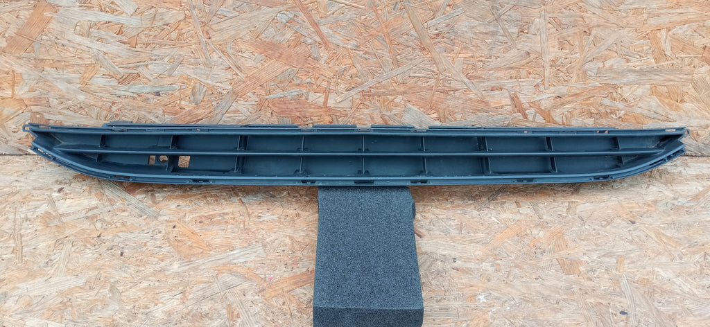 OPEL CORSA E 14- BLENDE GRILL UNTEN STOSSSTANGE VORNE 13432002