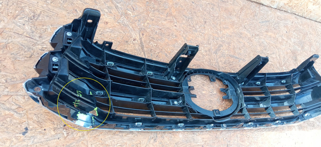 TOYOTA HILUX 15- KÜHLERGRILL STOSSSTANGE VORNE 53111-0K720
