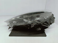 Załaduj zdjęcie do przeglądarki galerii, Seat Ibiza V 5 ARONA 17- LAMPA LEWA PRZÓD PRZEDNIA FULL LED EU 6F1941007B