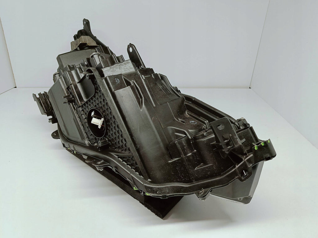 Toyota bZ4X 22- SCHEINWERFER LINKS VORNE VOLL LED EU KOITO 42-118