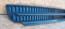 Laden Sie das Bild in den Galerie-Viewer, SKODA CITIGO 11- ATRAPA GRILL KRATKA DOLNA ZDERZAKA PRZEDNIEGO 1ST853677B
