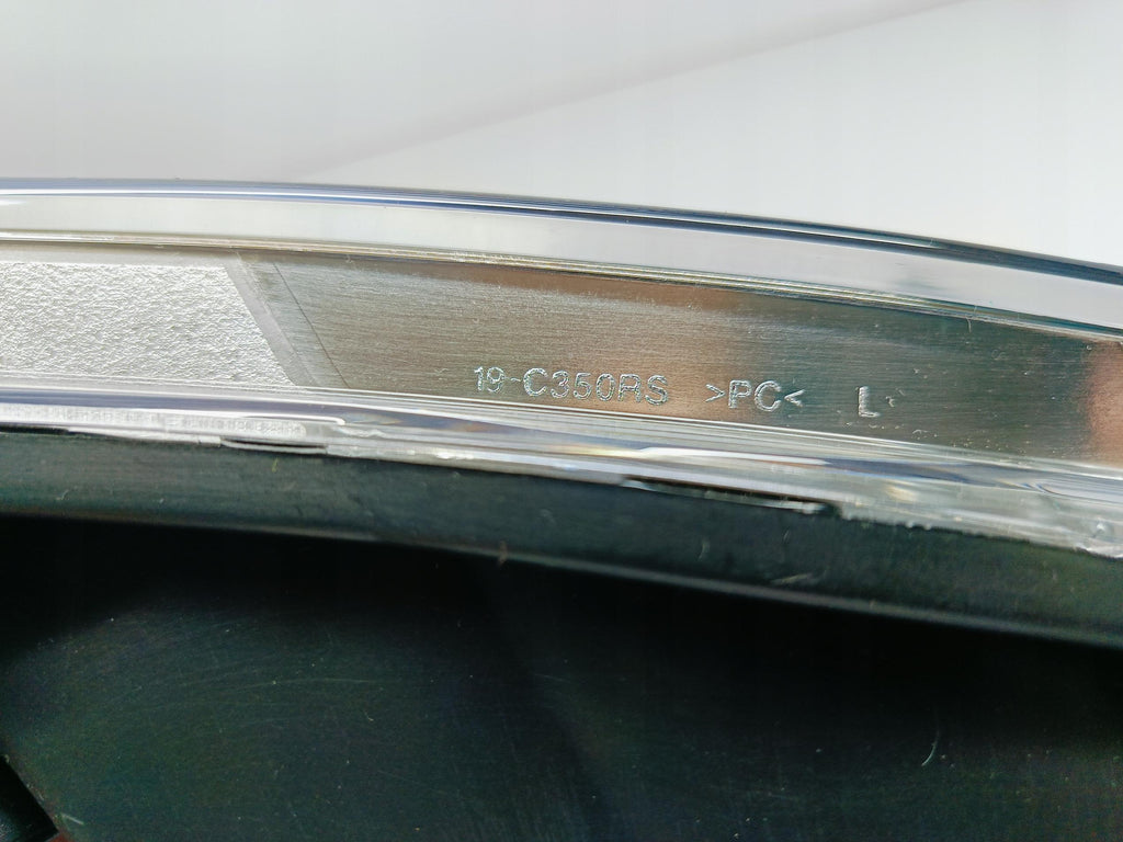 SKODA OCTAVIA III 13- REFLEKTOR HALOGEN PRZECIWMGŁOWY LEWY H8 TYC 19-12350