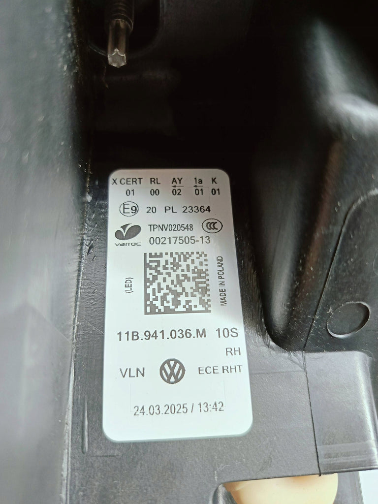 Volkswagen ID.4 ID4 20- LAMPA PRAWA PRZÓD FULL LED IQ.LIGHT EU 11B941036M