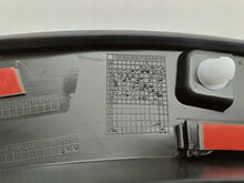 Załaduj zdjęcie do przeglądarki galerii, Audi Q3 8U 11- LISTWA NAKŁADKA BŁOTNIKA PRAWA PRZÓD MATOWA 8U0853718