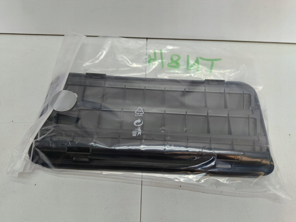 TESLA MODEL 3 III 17- KANAŁ POWIETRZA KRATKA WENTYLACYJNA NOWA 1098751-00-C