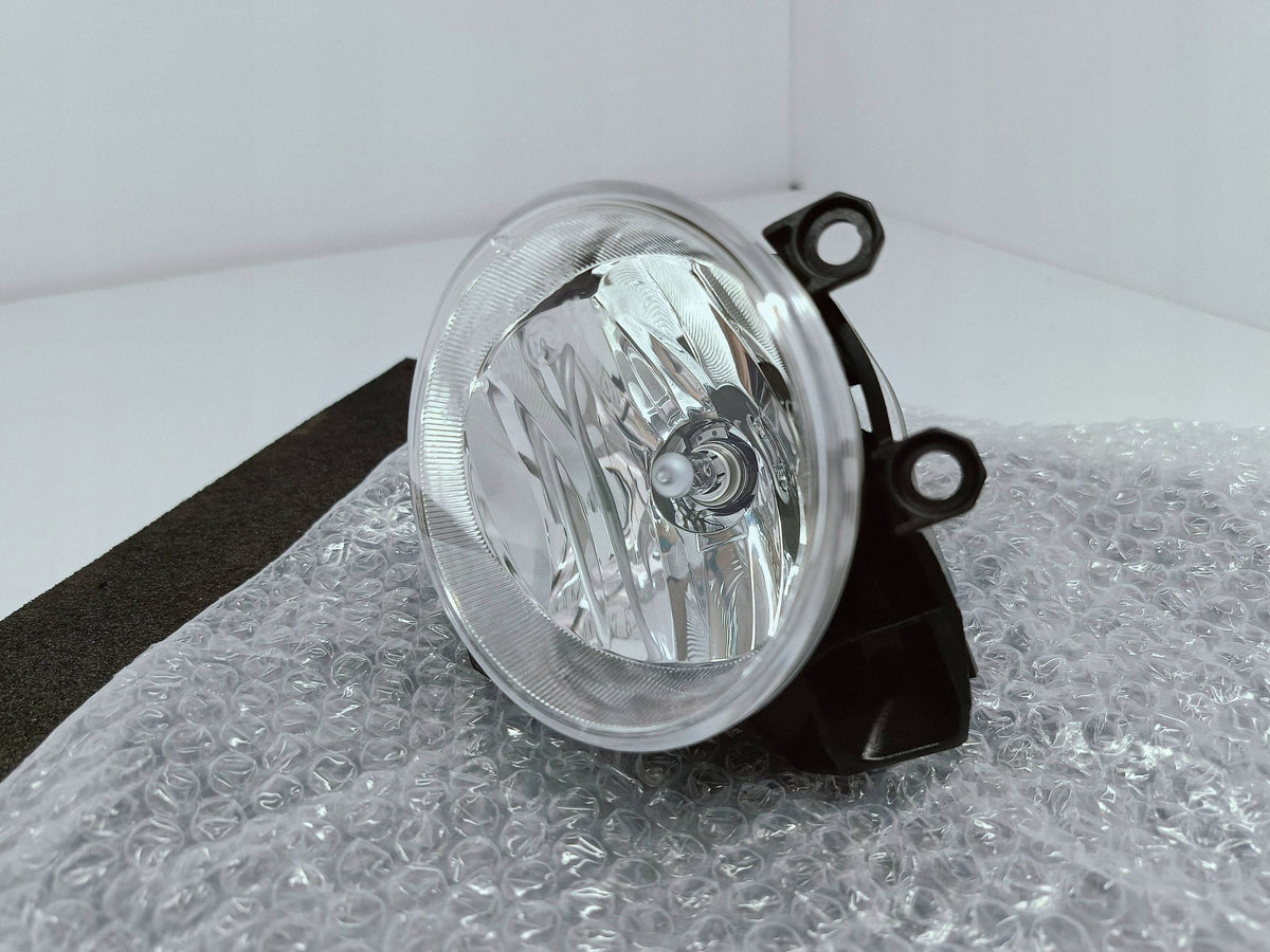Toyota Yaris III Auris II Halogen Lampa Przeciwmgielna Prawa OE 81210-02110 — zdjęcie 2 z 11