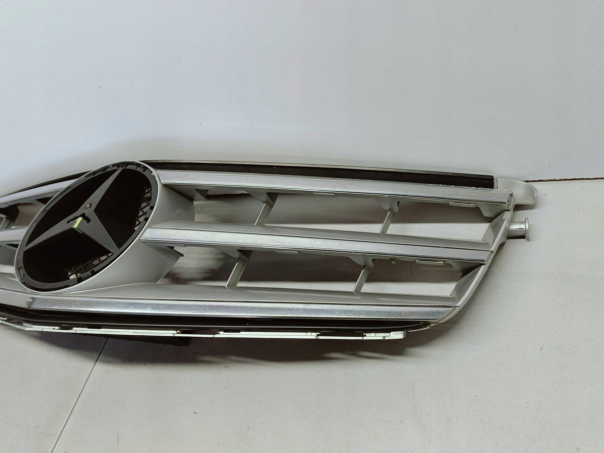Mercedes-Benz C W204 07- Grille Grille Grille Front Bumper A2048800023 — photo 7 of 12