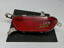 Load image into Gallery viewer, MAZDA CX-3 15- LAMPA PRAWA TYLNA ZDERZAKA ODBLASK PRZECIWMGŁOWA DB3E-51650