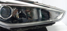 Laden Sie das Bild in den Galerie-Viewer, HYUNDAI I30 III 17- SCHEINWERFER RECHTS VORNE LINSE 92102-G4XXX