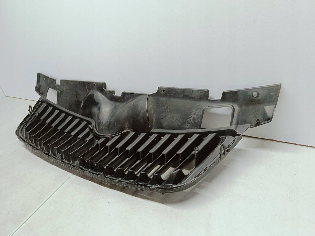 Skoda Fabia II 5J LIFT 10- KÜHLERGRILL STOSSSTANGE VORNE 5J0853668C