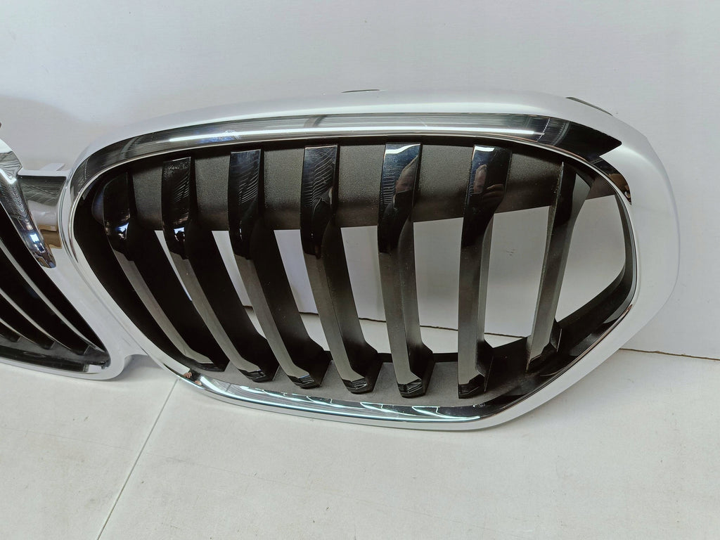 BMW X1 F48 LCI LIFT 19- ATRAPA GRILL NERKI ZDERZAKA PRZEDNIEGO 51138493450